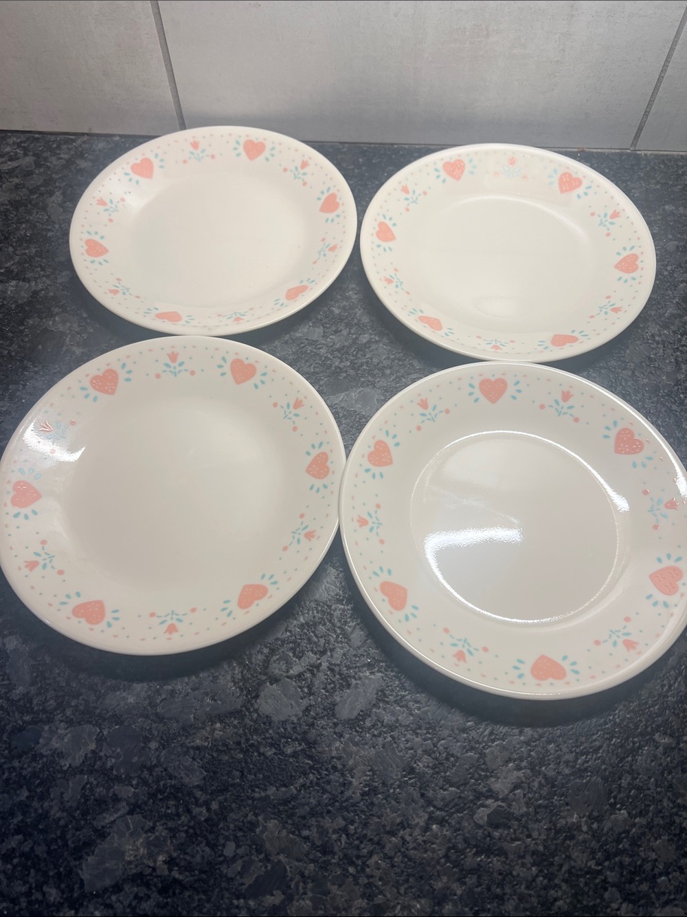 4 Corelle FOREVER YOURS  Ceramic Salad Plates with Pink Heart Border. Like new